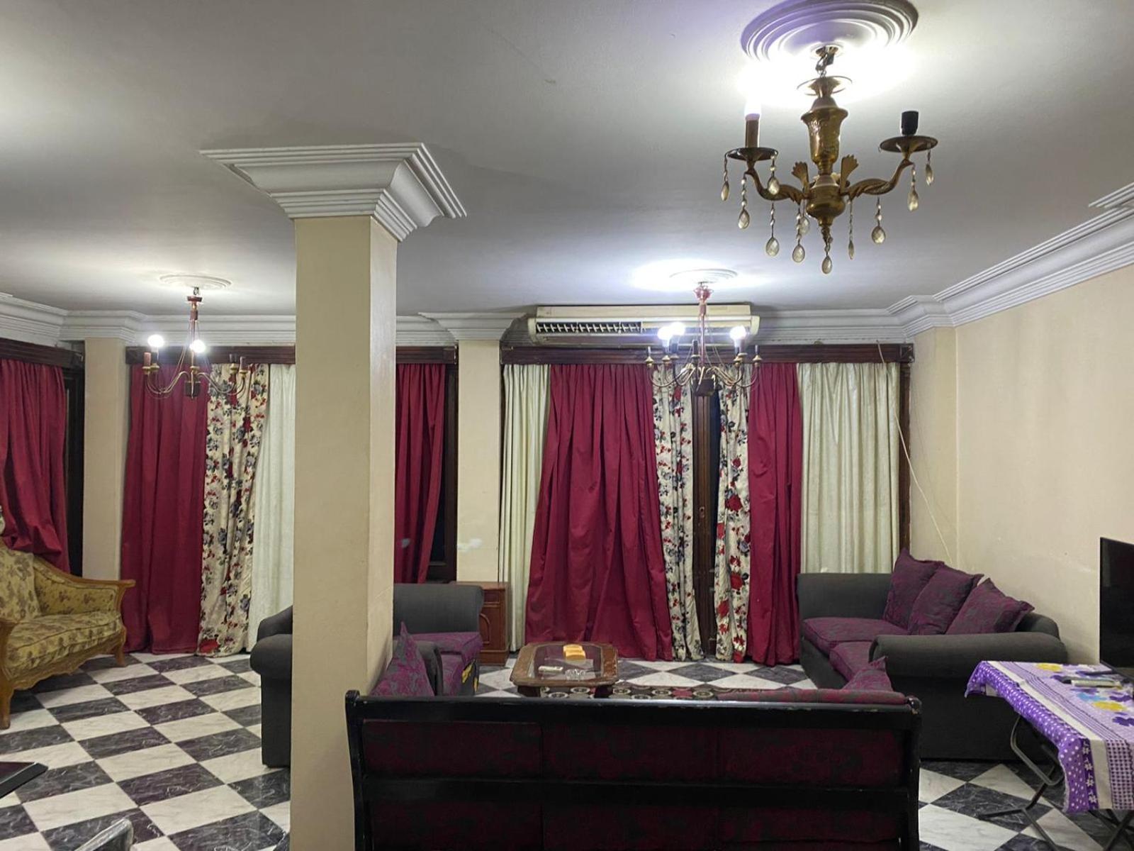Apartment بميدان لبنان للعائلات Cairo